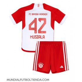 Camiseta Bayern Munich Jamal Musiala #42 Primera Equipación Replica 2023-24 para niños mangas cortas (+ Pantalones cortos)